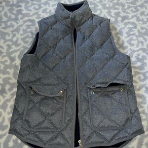🩶JCrew🩶 EUC Classic Grey Puffer Vest. Size M. Like New!